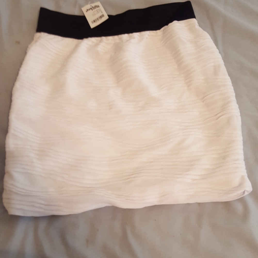 Charlotte Russe white with black waistband mini sk